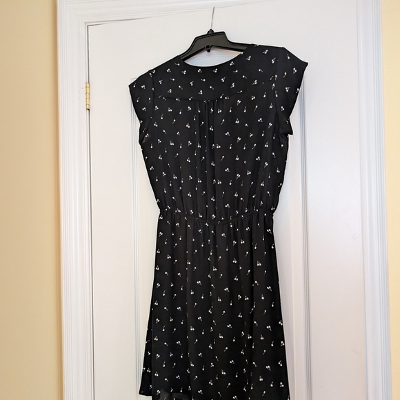 Elegant Black Dress with White Cherry Pattern - Picture 7 of 7